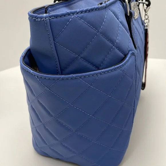Blue bag bowel travel guess🦋 - Picture 5 of 16